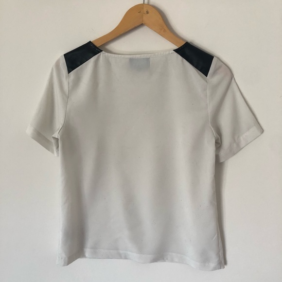 Cynthia Rowley Leather Shoulder Short Sleeve Tee - Picture 4 of 4
